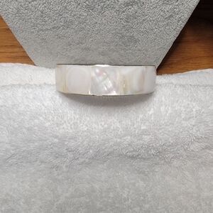 Elegant Mother-of-Pearl Shell Inlay Silver-tone Bangle Bracelet